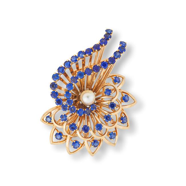 BOUCHERON: BROCHE CLIP SAPHIRS ET PERLE DE CULTURE, CIRCA 1947-1948