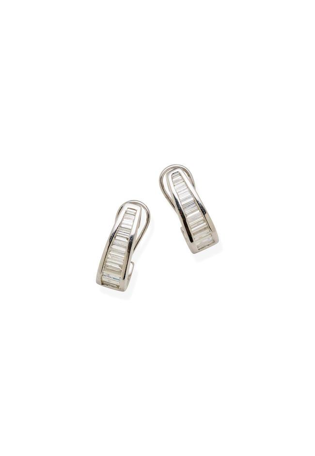 PAIR OF 18 CARAT WHITE GOLD AND DIAMOND HUGGIE EARRINGS