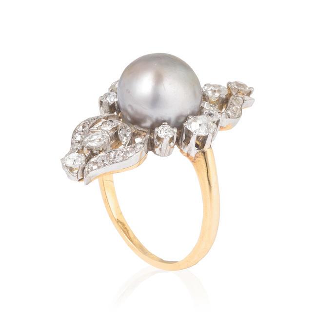 BAGUE PERLE FINE ET DIAMANTS