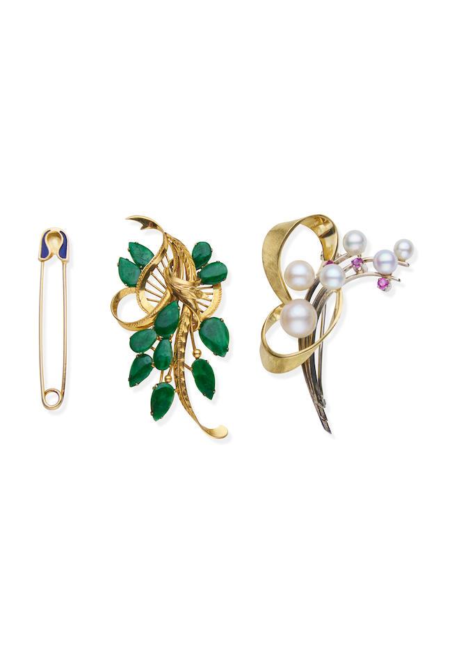 THREE GOLD BROOCHES